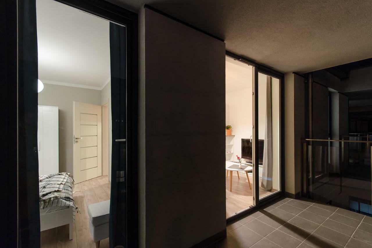 White Swan Apartment Красков Екстериор снимка
